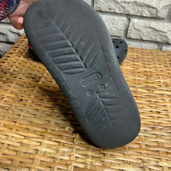 Kids Platform Crocs - Picture 4 of 8